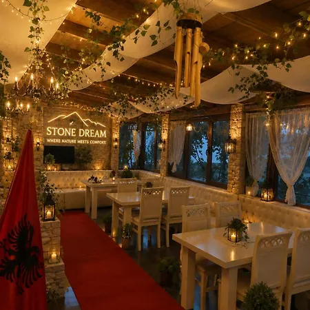 Stone Dream Hotel Restaurant Bar بيت ضيافة Udenisht